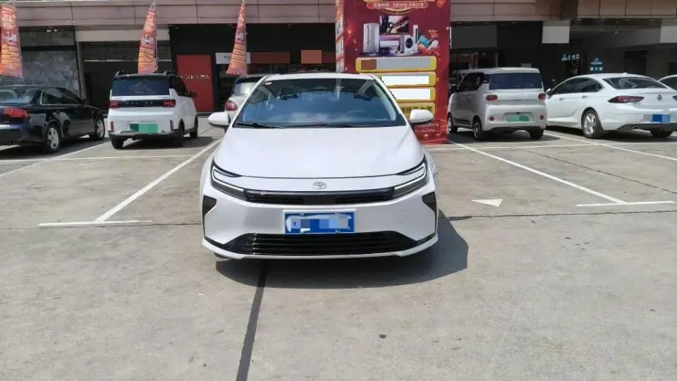 Toyota 2026 Corolla Double Engine 1.8 Stepless Elite Automatic Gear 3