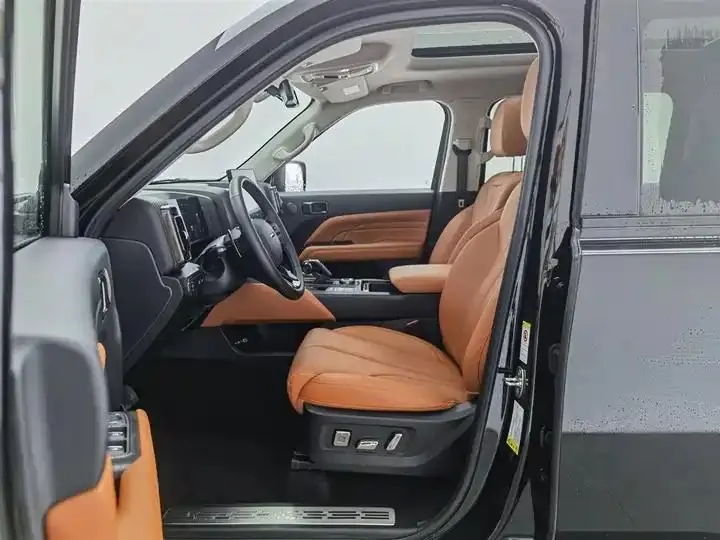 Haval H9 2024 2.0T Gasoline Four-wheel Drive Extreme Edition 10