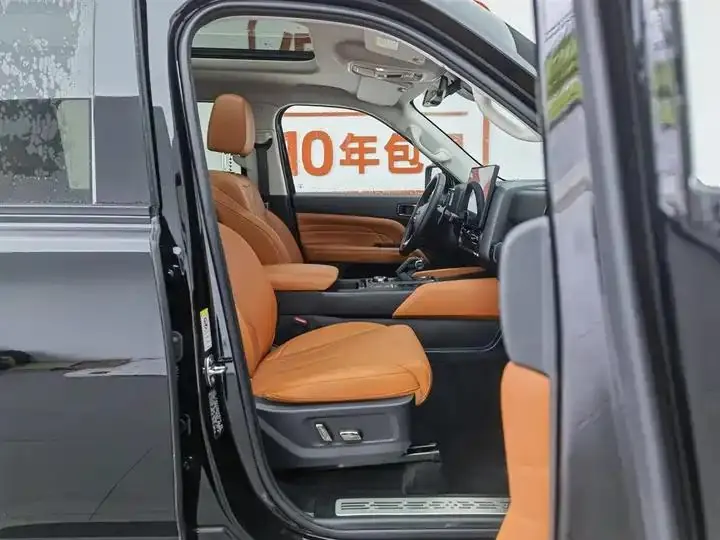 Haval H9 2024 2.0T Gasoline Four-wheel Drive Extreme Edition 23