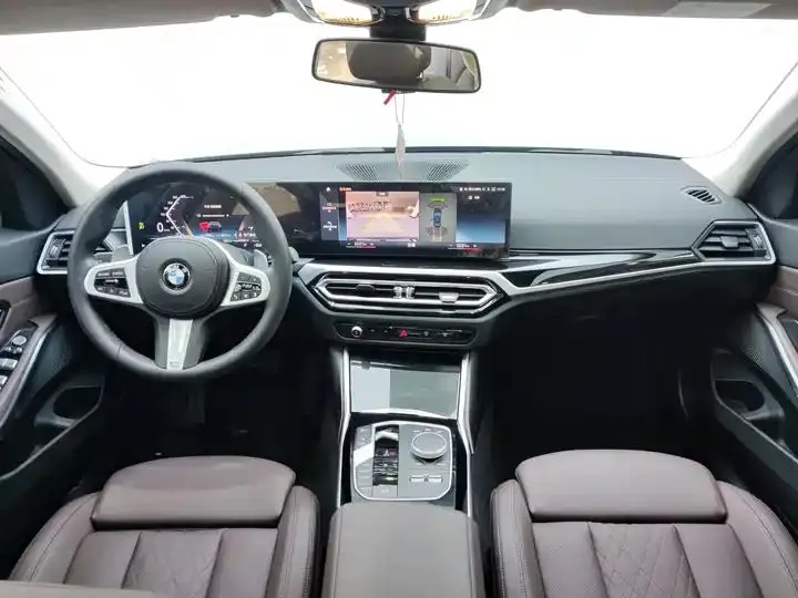 BMW 3 Series 2023 model 320Li M Sport Package 13