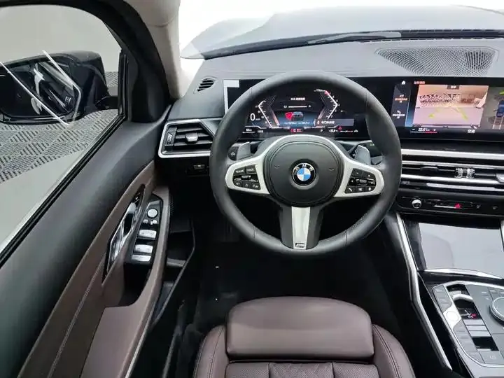 BMW 3 Series 2023 model 320Li M Sport Package 14