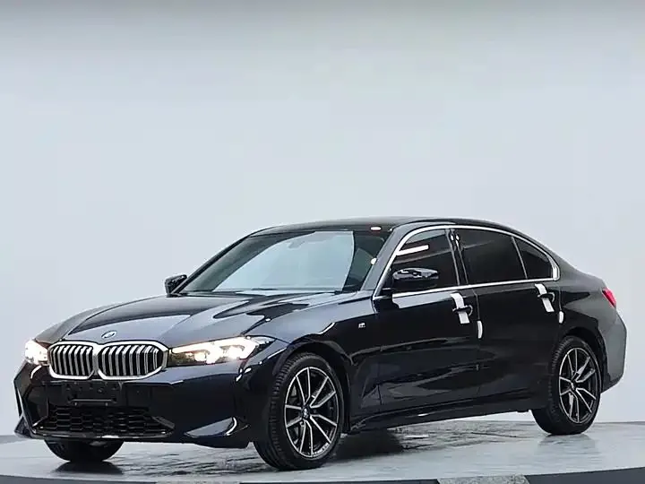 BMW 3 Series 2023 model 320Li M Sport Package 2