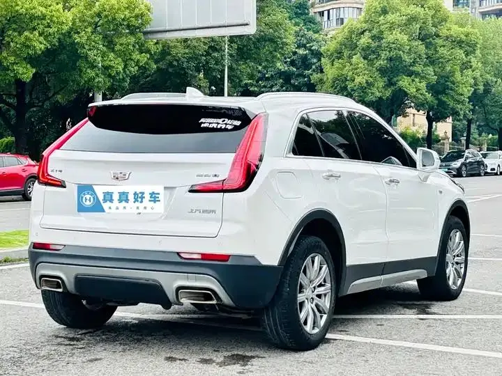 Cadillac XT4 2021 28T Two-Wheel Drive Premium Model 6