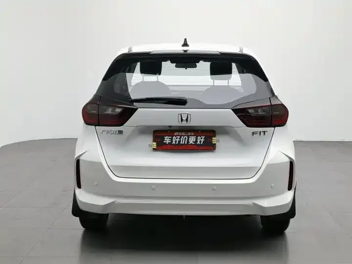 Fit 2021 1.5L CVT Trendy Edition 4