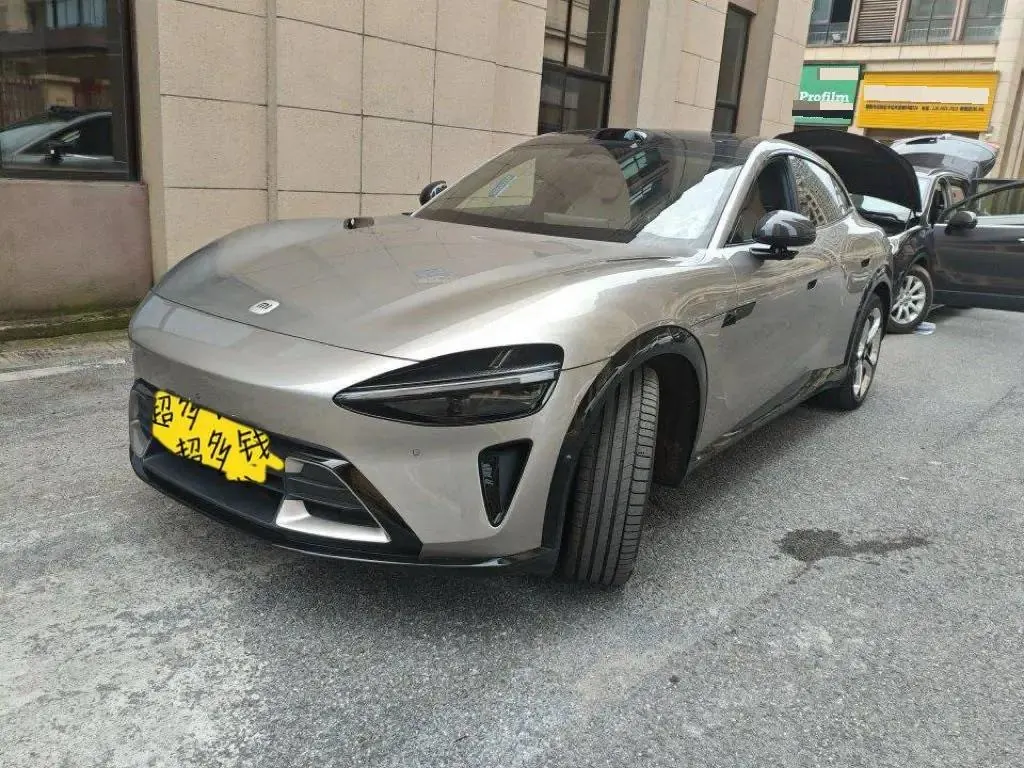 MI YU7 2025 Model Ultra-Long Range High-Performance All-Wheel Drive Max Version - View 1