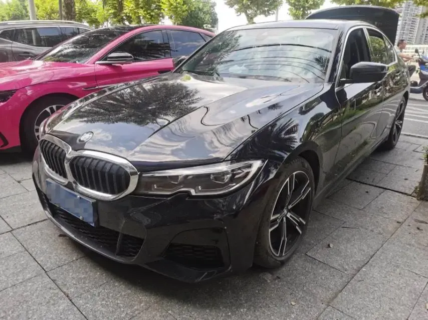 BMW 3 Series 2021 325i M Sports Suit - View 1