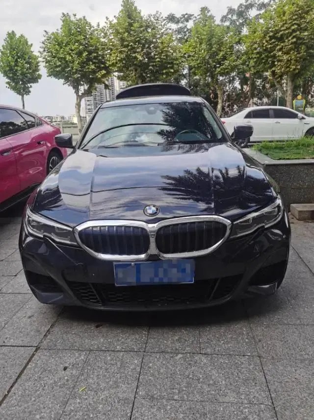 BMW 3 Series 2021 325i M Sports Suit 2
