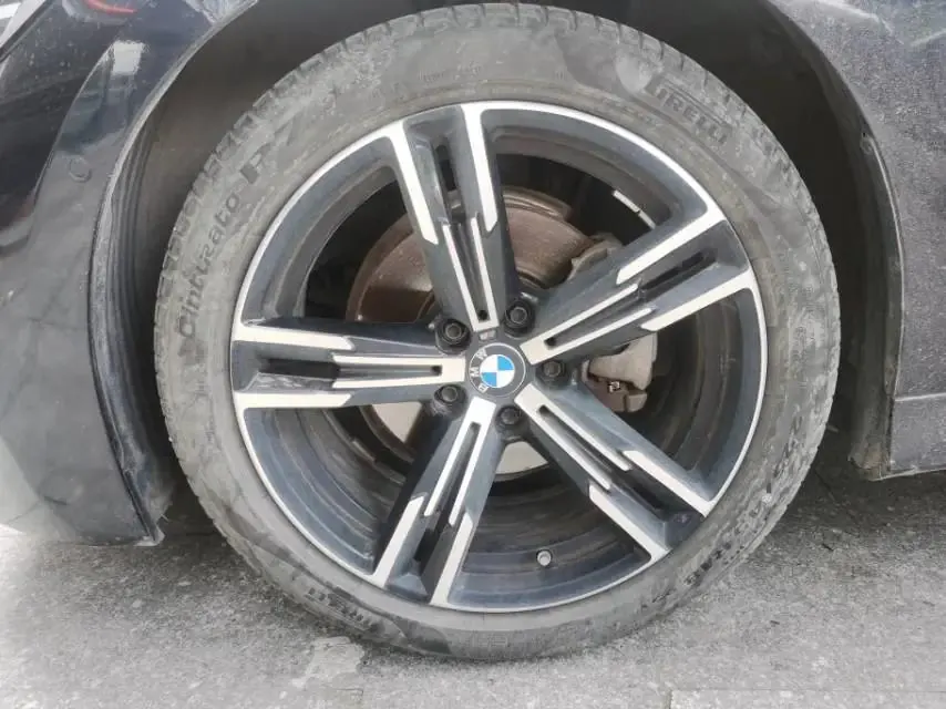 BMW 3 Series 2021 325i M Sports Suit 3