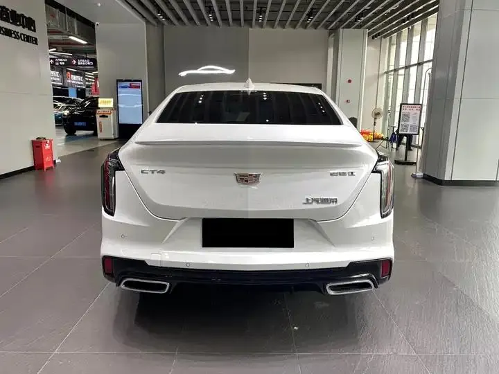 Cadillac CT4 2021 28T fashion model 8