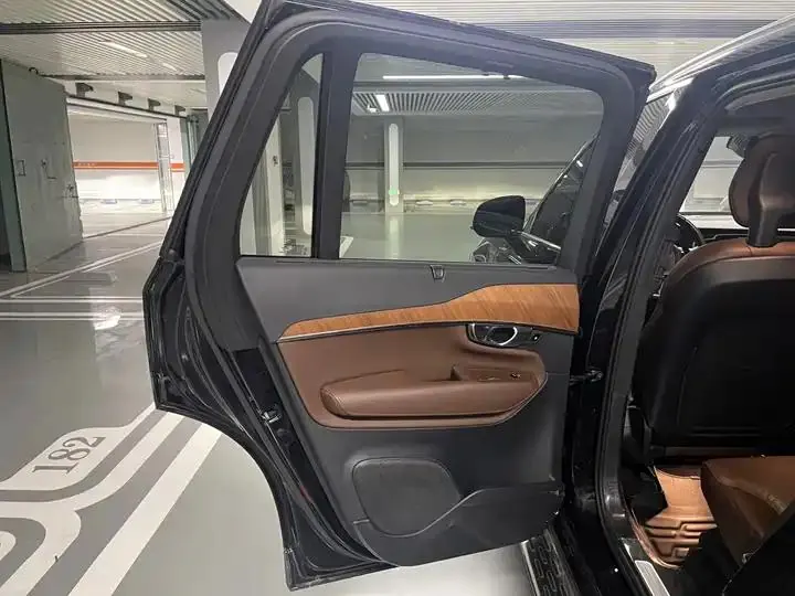 Volvo XC90 2020 model change T6 Zhiyi Deluxe Edition 7 seats 13
