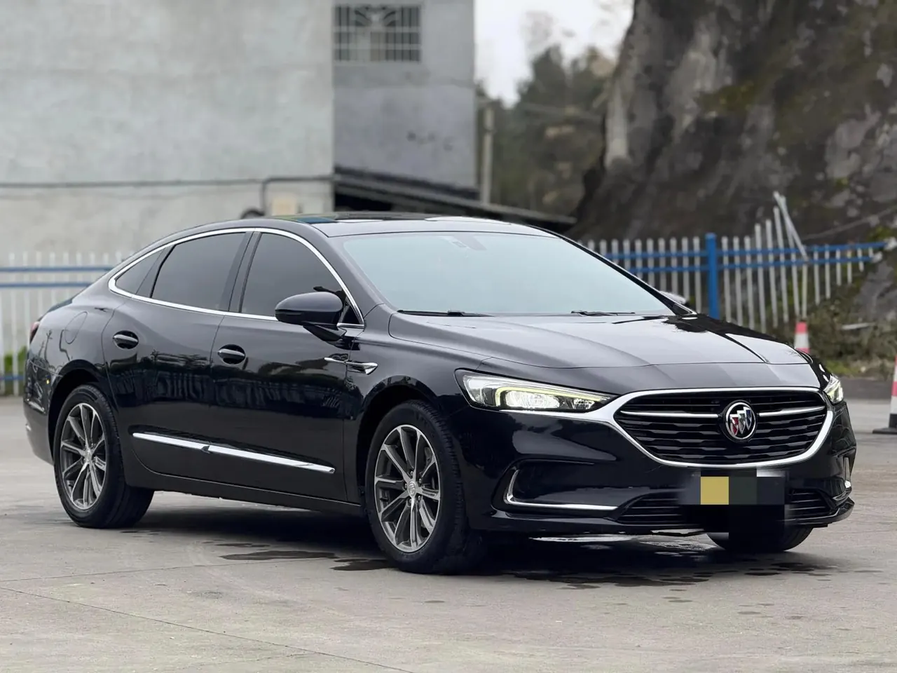 LaCrosse 2021 652T Luxury Model 3