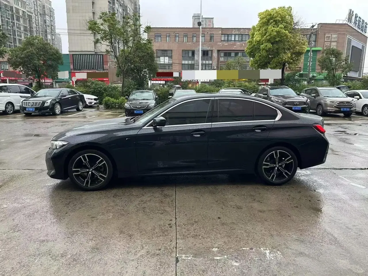 BMW 3 Series 2023 model 325i M Sport Package 6