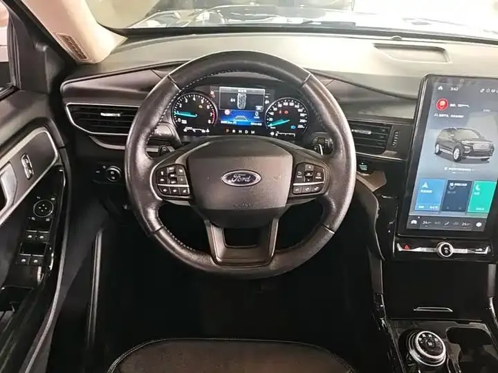 Explorer 2020 EcoBoost 285 RWD Style 6-Seater 11