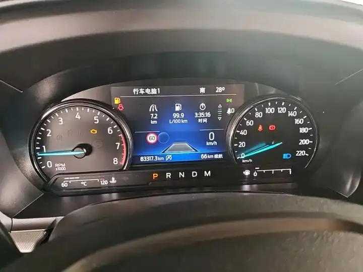 Explorer 2020 EcoBoost 285 RWD Style 6-Seater 12