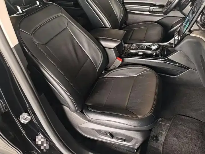 Explorer 2020 EcoBoost 285 RWD Style 6-Seater 25
