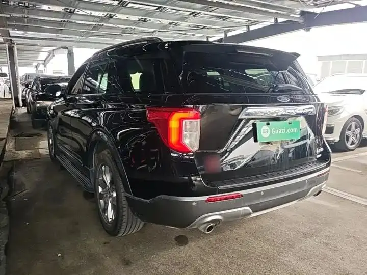 Explorer 2020 EcoBoost 285 RWD Style 6-Seater 5