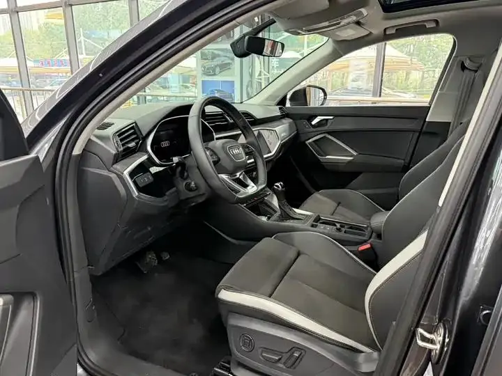 Audi Q3 2022 model 35 TFSI Fashion Dynamic Edition 11