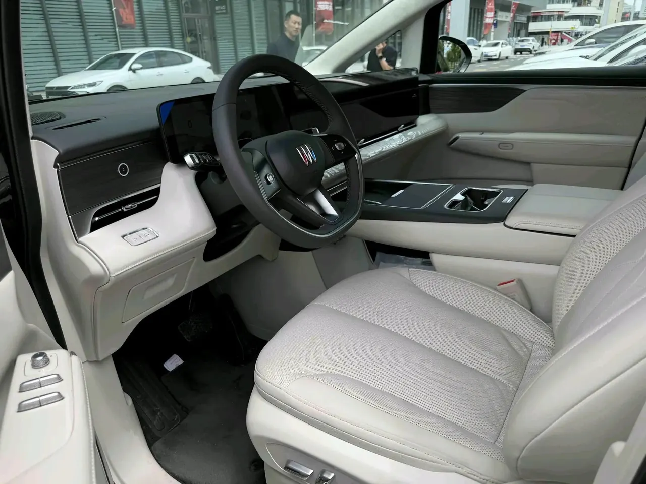 Buick 2026 to the world family 1.5T million version of automatic gear 5