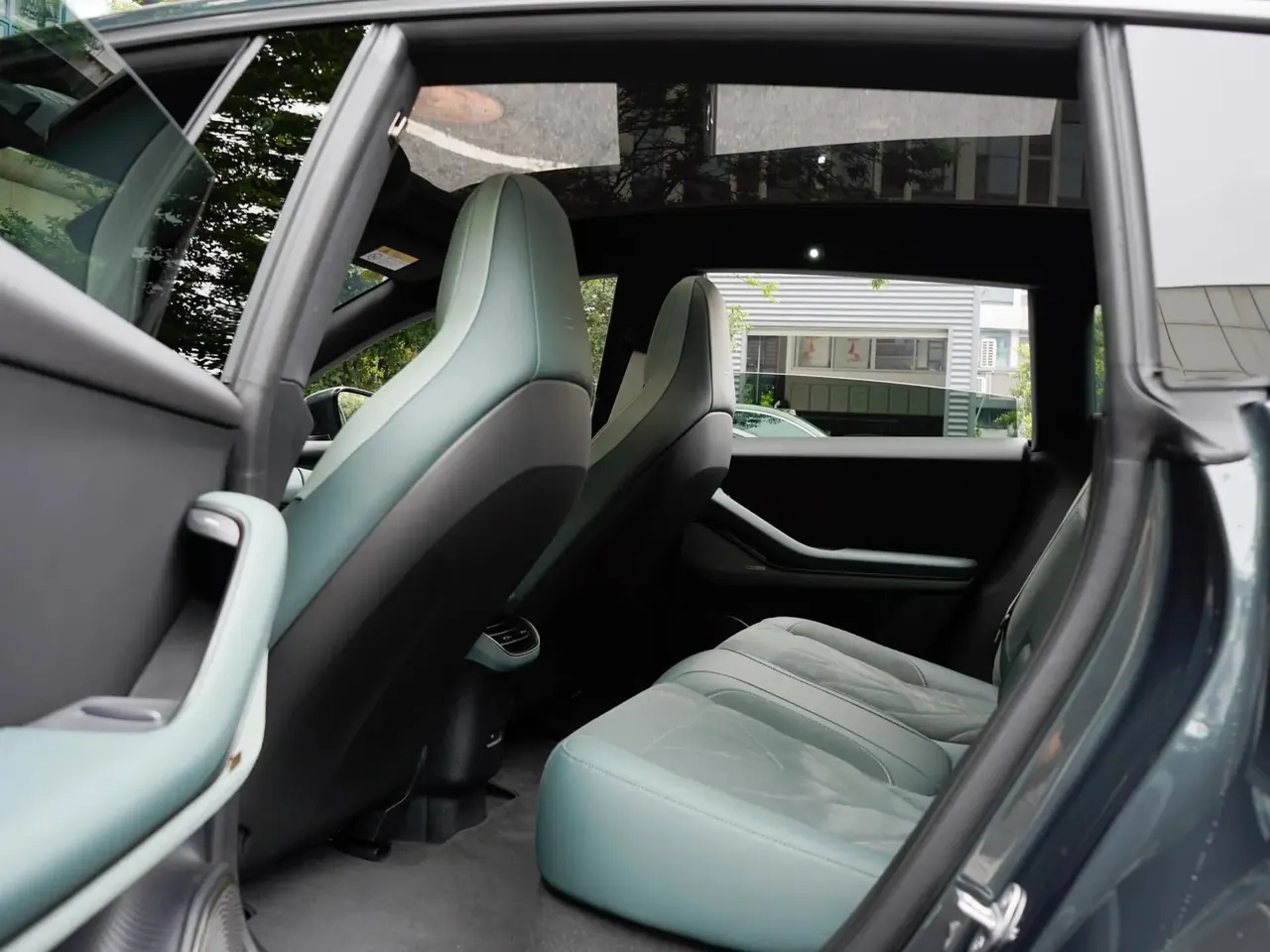 NIO 2026 ET5T Natural Wonderland Edition 100kWh Touring Automatic 10