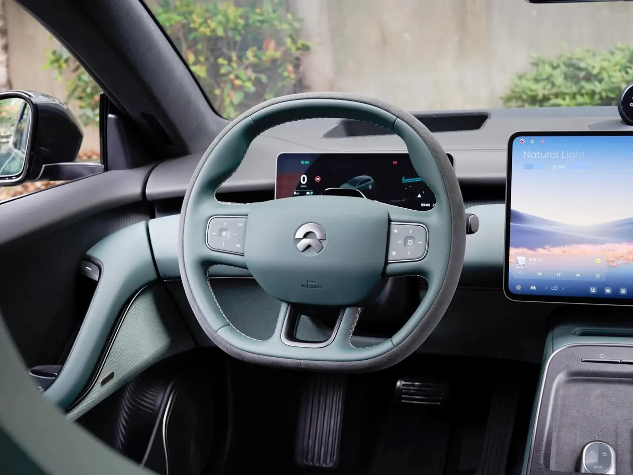 NIO 2026 ET5T Natural Wonderland Edition 100kWh Touring Automatic 18