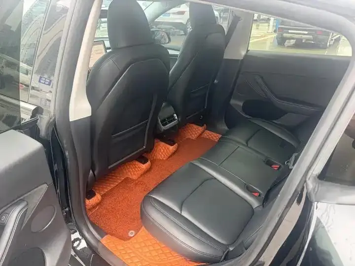 Model Y 2024 rear-wheel drive version 4