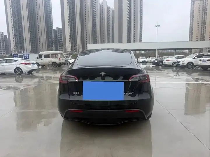 Model Y 2024 rear-wheel drive version 8