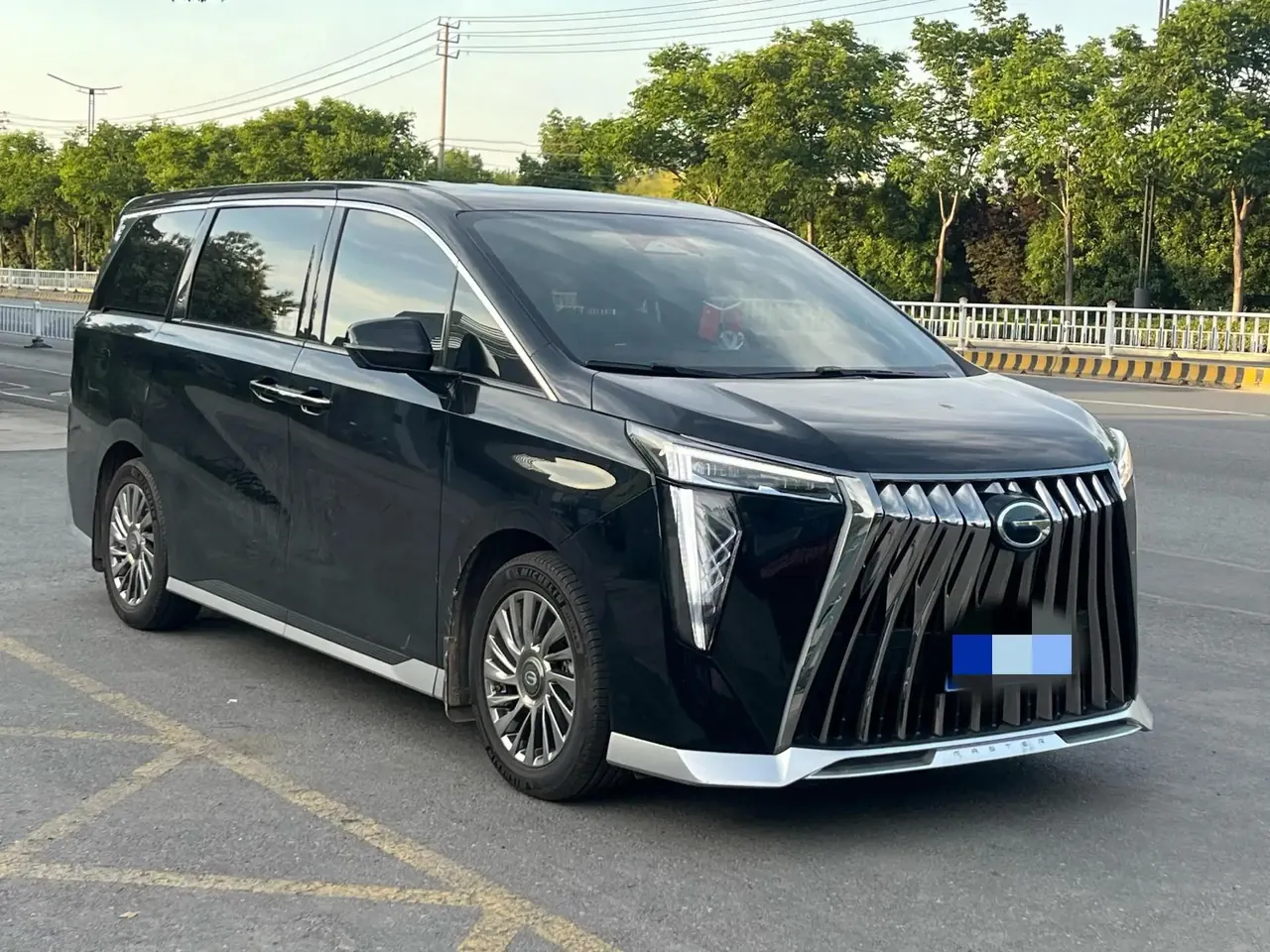 Chuanqi 2025 M8 Double Engine 2.0T Master Series Super Hybrid Automatic Gear 3