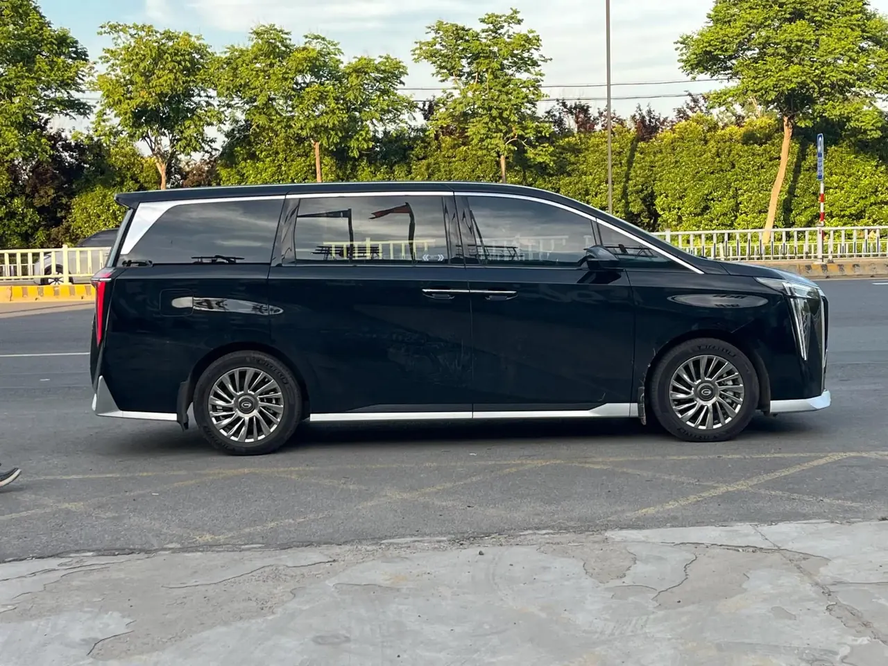Chuanqi 2025 M8 Double Engine 2.0T Master Series Super Hybrid Automatic Gear 6