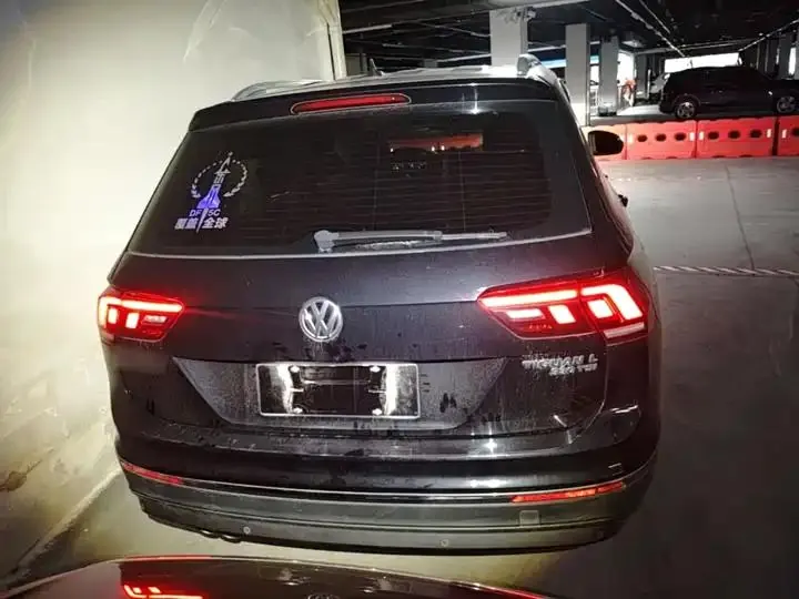 Tiguan L 2020 330TSI Automatic Two-Drive Panoramic Comfort Edition VI 6