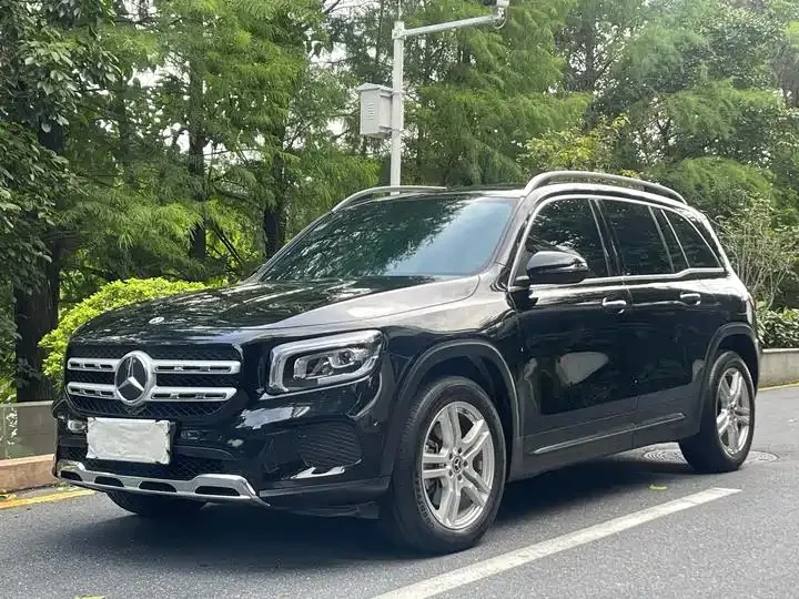 Open image lightbox: Mercedes Benz GLB 2023 GLB 220 Dynamic