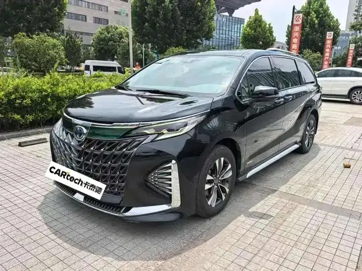 Открыть галерею: Grevia 2023 2.5L Hybrid Deluxe Edition