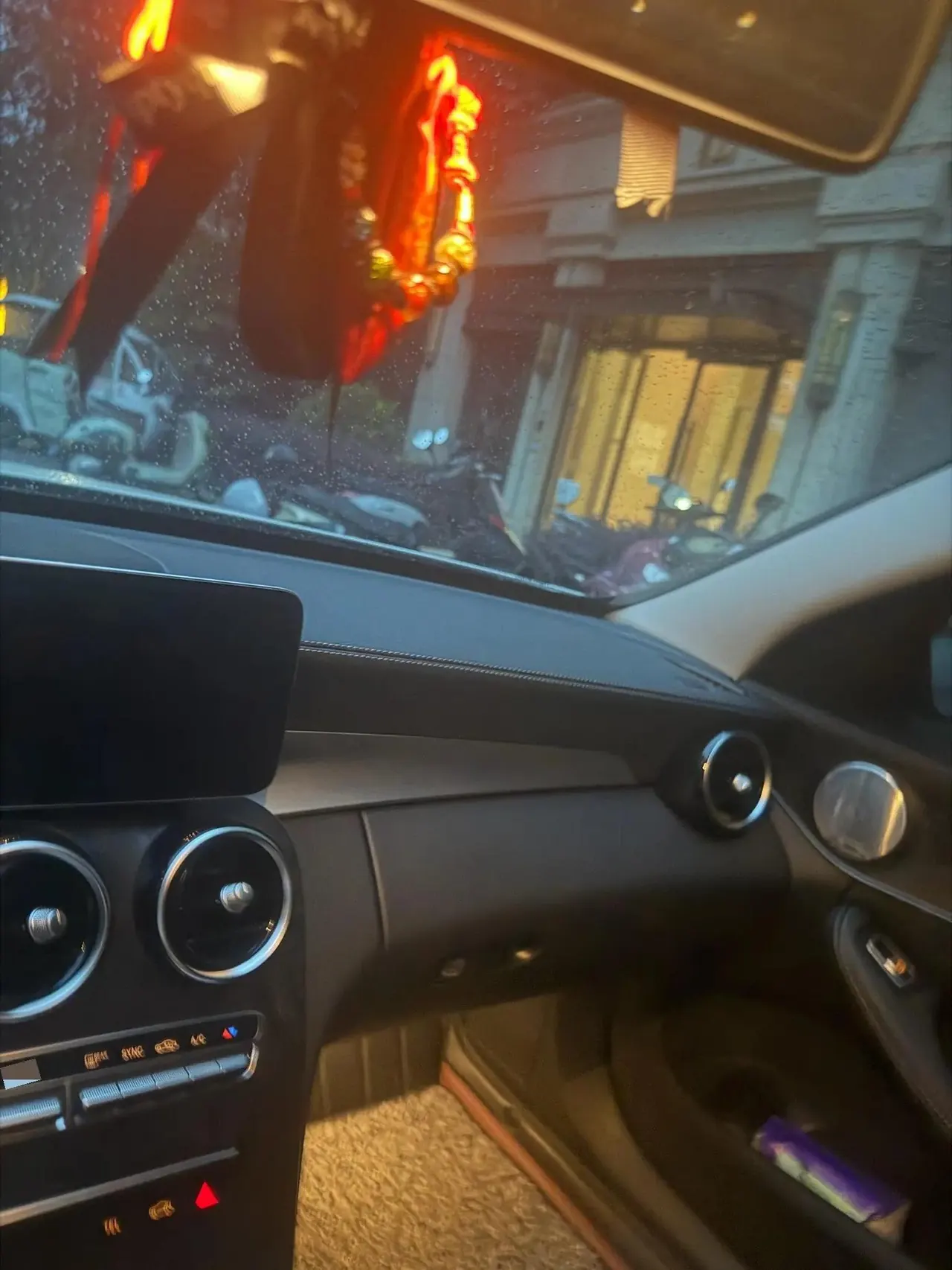 Mercedes Benz C- Class 2021 C 200 L Sporty Version 6