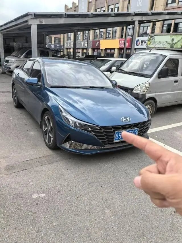 Elantra 2022 1.5L CVT GLX Elite Edition 2