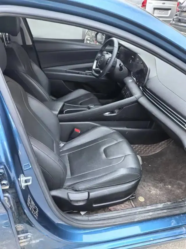 Elantra 2022 1.5L CVT GLX Elite Edition 3