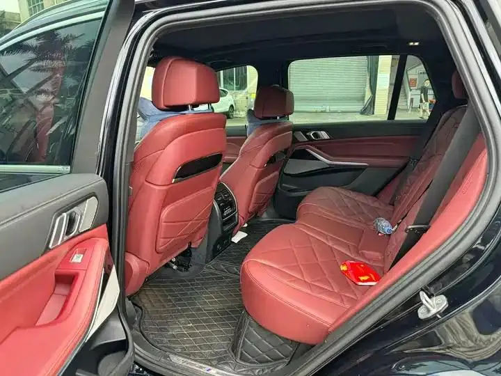 BMW X5 2022 model change xDrive 40Li M sports package 7