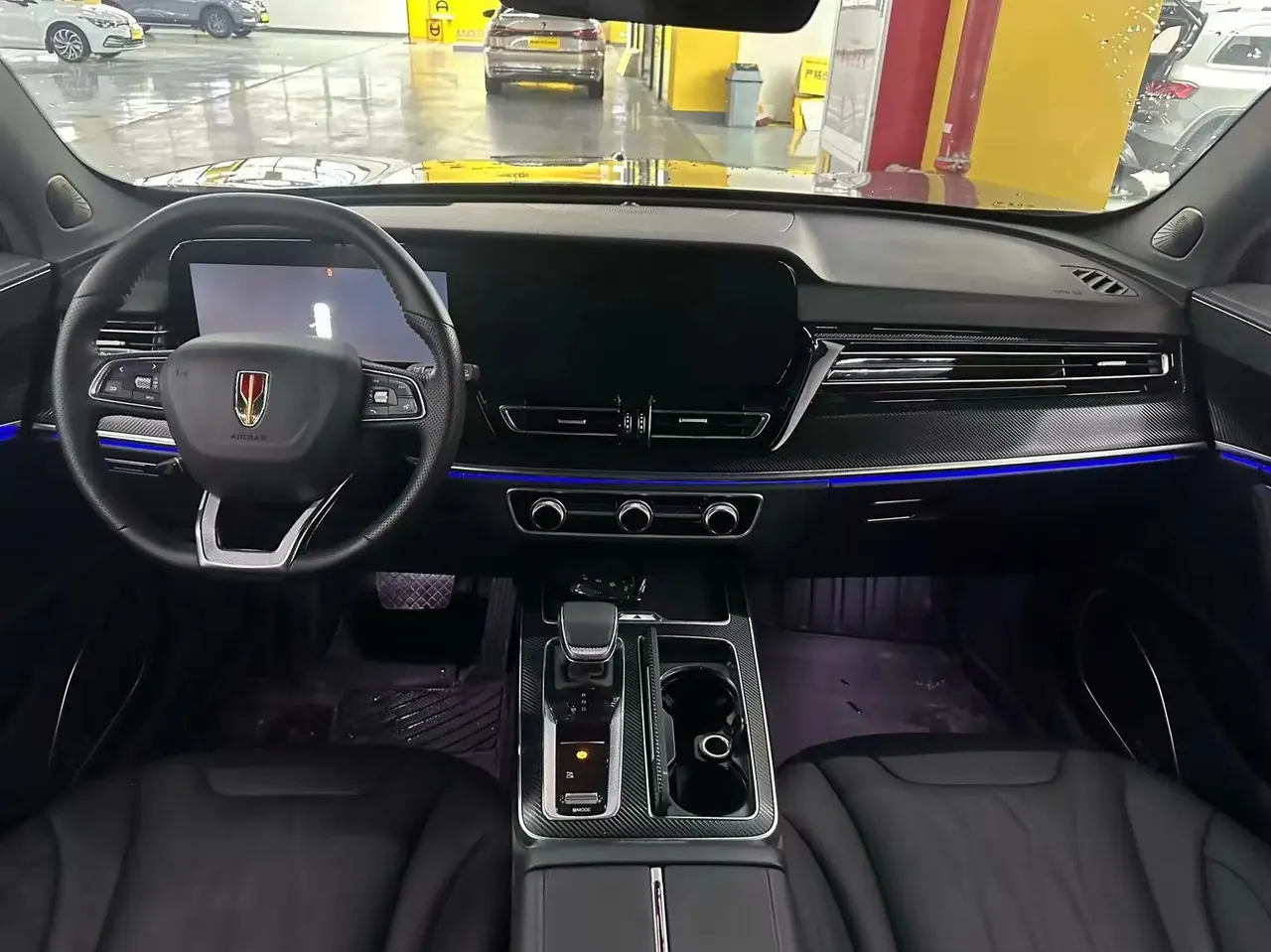 HongQi 2025 HS5 2.0T Two-Drive Xuan Ying Edition Automatic Gear 5