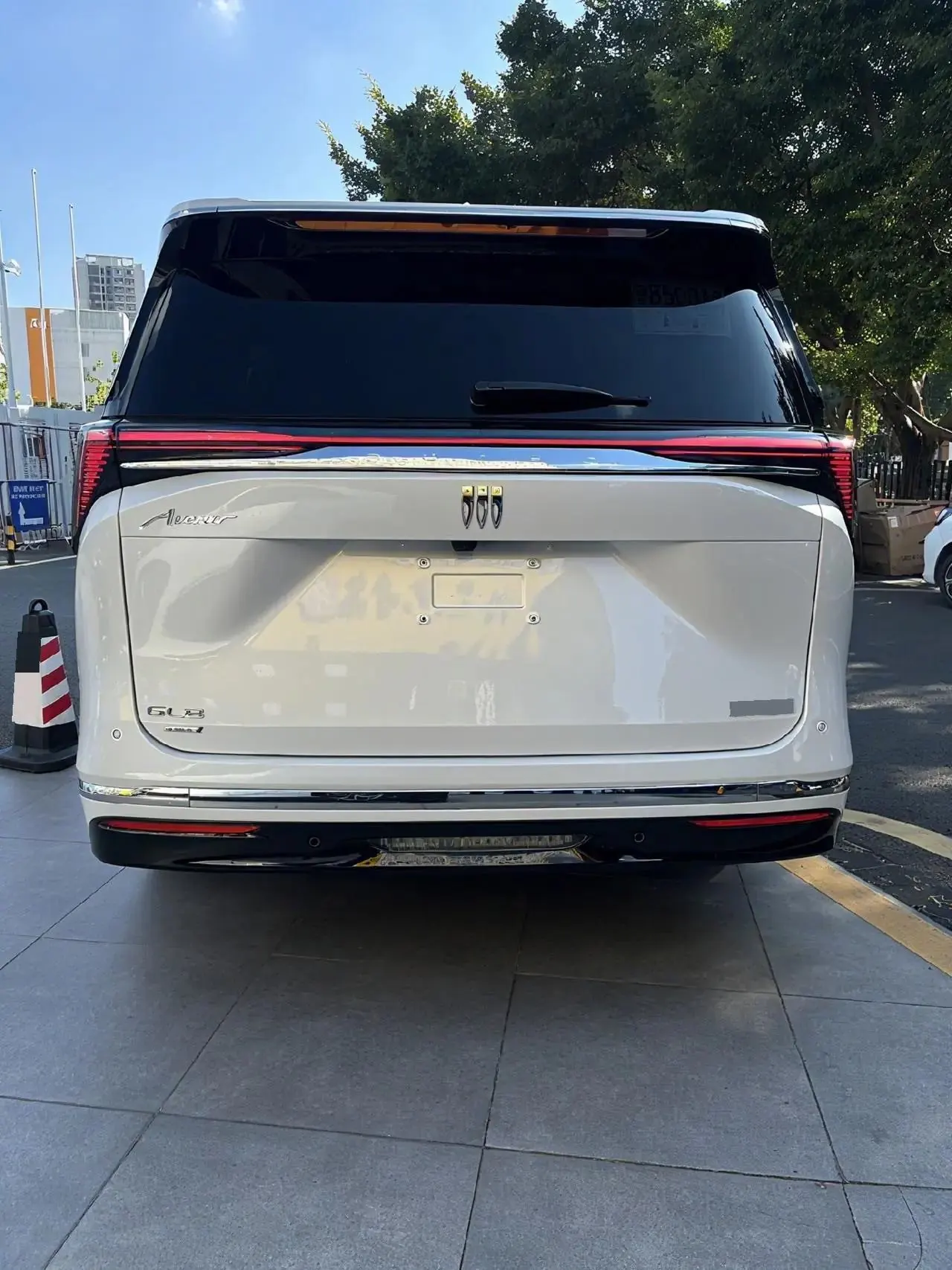 Buick 2026 GL8 ES Lu Zun 48V 2.0T Premium Edition Automatic Gear 8