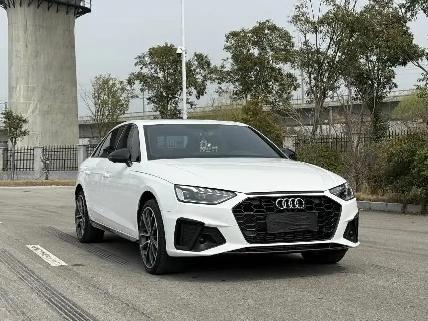 Audi 2024 A4L 2.0TFSI 40TFSI Luxury Dynamic Edition, Automatic 2