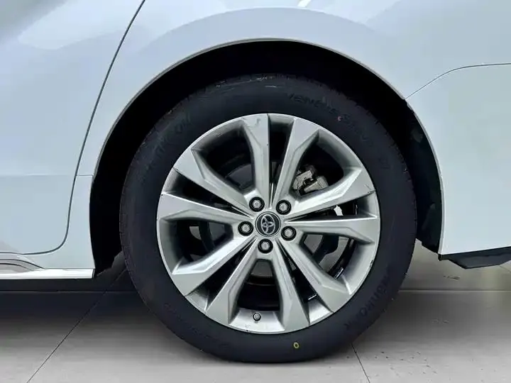 Sana SIENNA 2023 2.5L Hybrid Premium Edition 19