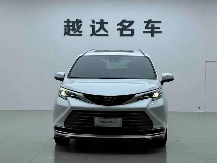 Sana SIENNA 2023 2.5L Hybrid Premium Edition 2