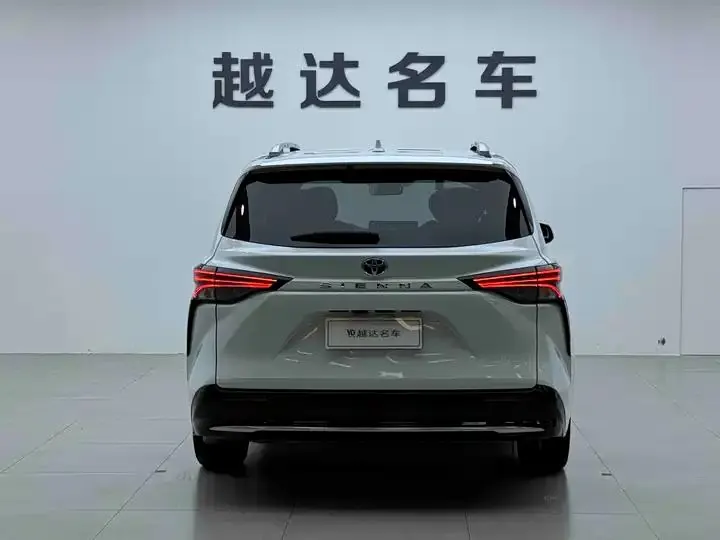 Sana SIENNA 2023 2.5L Hybrid Premium Edition 21