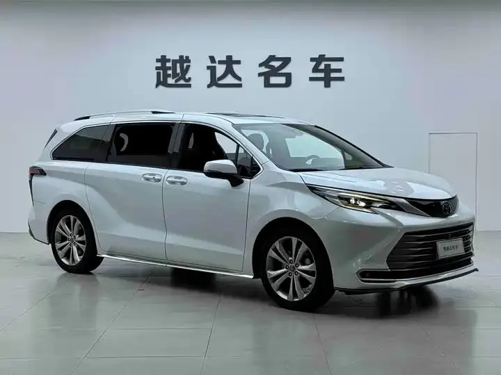 Sana SIENNA 2023 2.5L Hybrid Premium Edition 3
