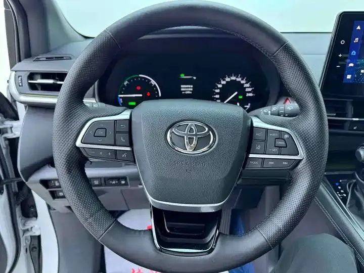 Sana SIENNA 2023 2.5L Hybrid Premium Edition 6