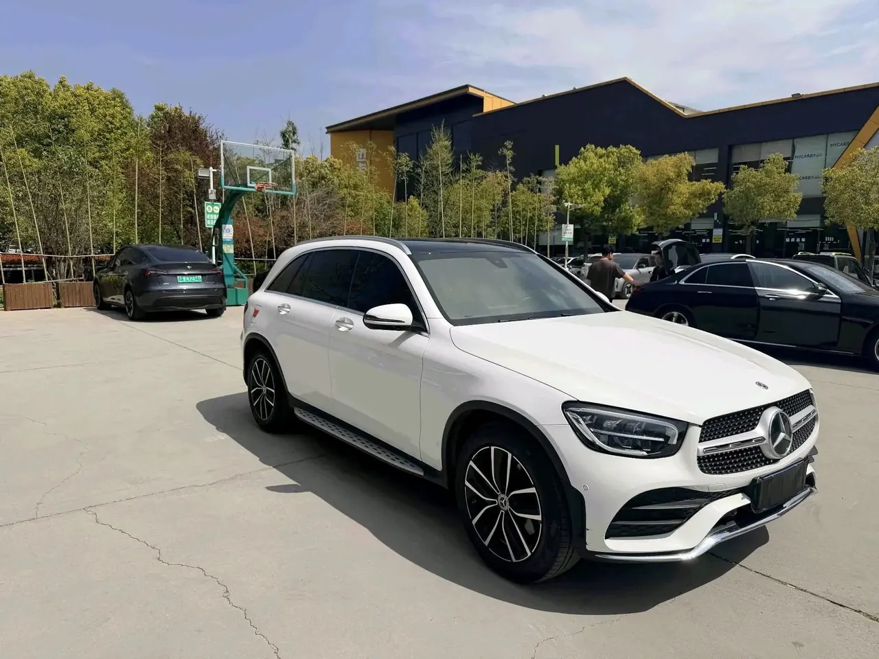 Mercedes Benz GLC 2021 GLC 260 L 4MATIC Luxury Model 3