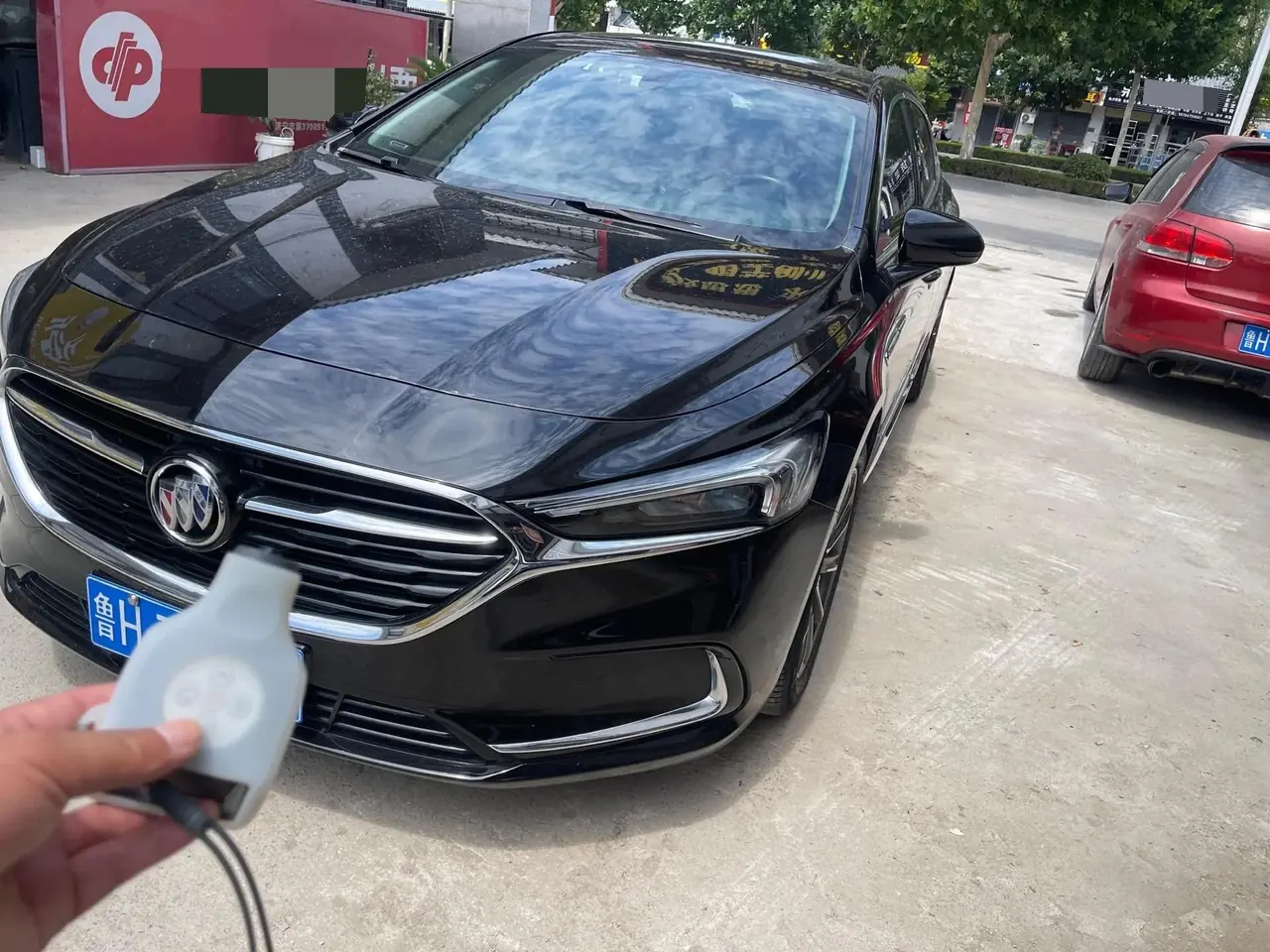 Открыть галерею: LaCrosse 2021 652T Luxury Model