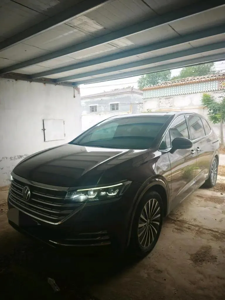Open image lightbox: Weiran 2022 380TSI Distinguished Edition