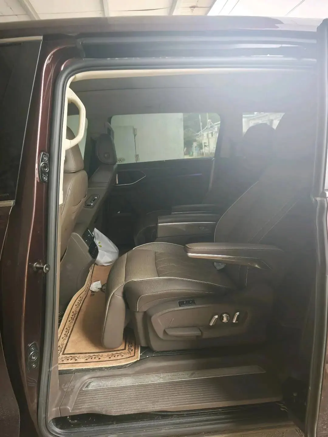 Weiran 2022 380TSI Distinguished Edition 5