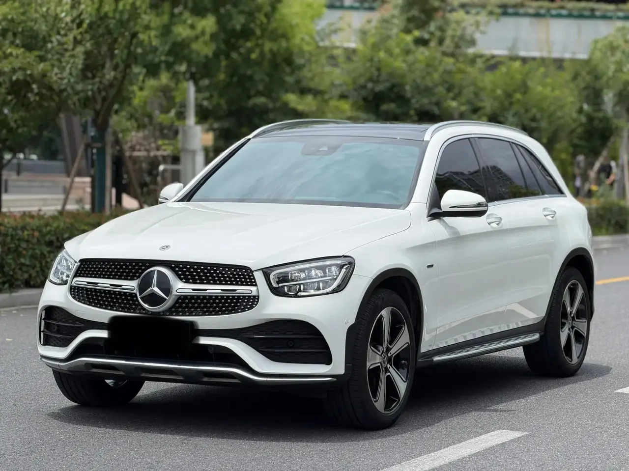 Mercedes Benz GLC 2022 to GLC 300 L 4MATIC Dynamic Tibetan Edition - View 1