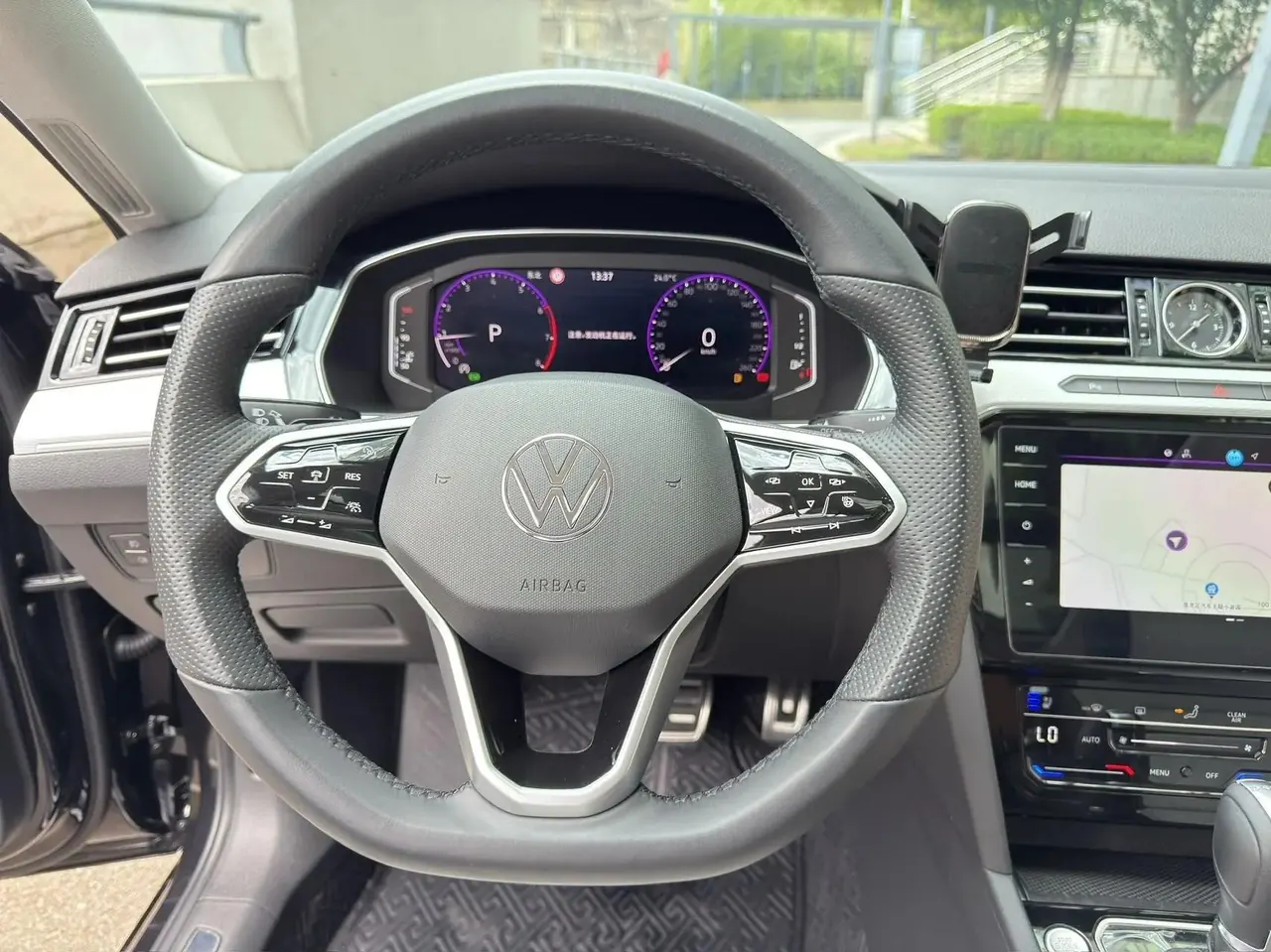 Volkswagen 2024 Magotan 2.0TSI 330TSI 2 Million Units Shared Luxury Automatic 13