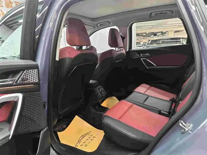 BMW X1 2023 xDrive25Li X Design Set 14